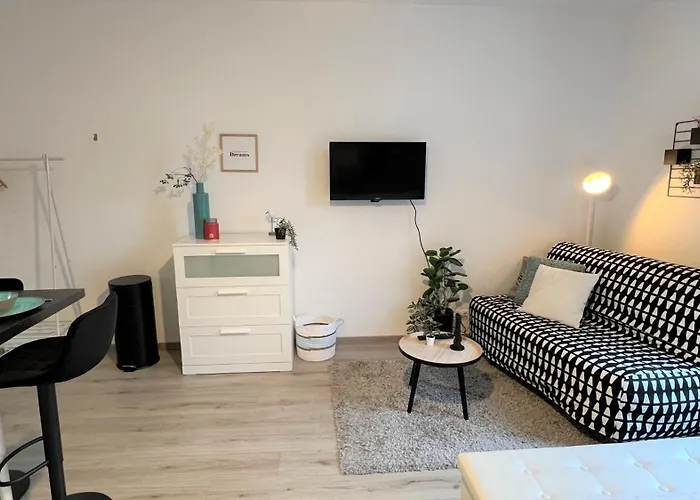 Studio Chic Proche Aeroport & Centre-Ville