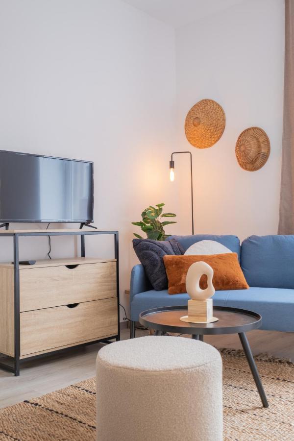 Chic Proche Aeroport & Centre-ville Apartment